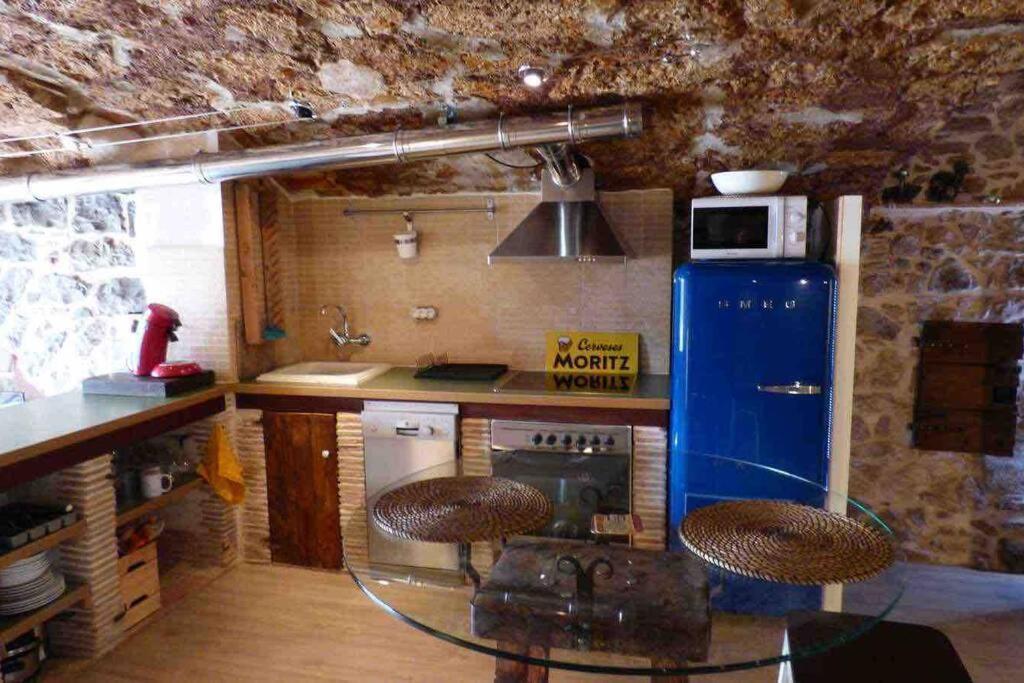 Apartment Sant Sebastia Con Jacuzzi, Sauna Y Jardin Moia