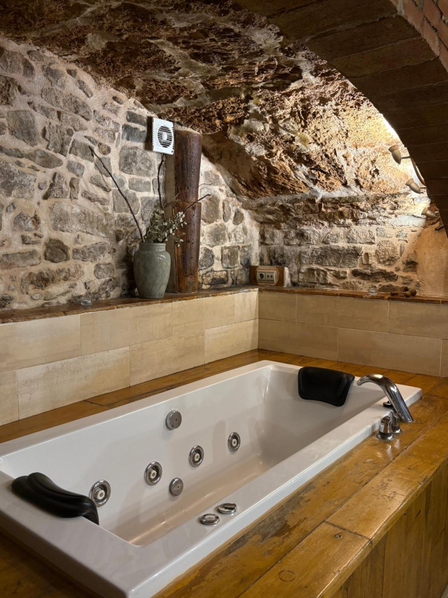 Sant Sebastia Con Jacuzzi, Sauna Y Jardin * Moia