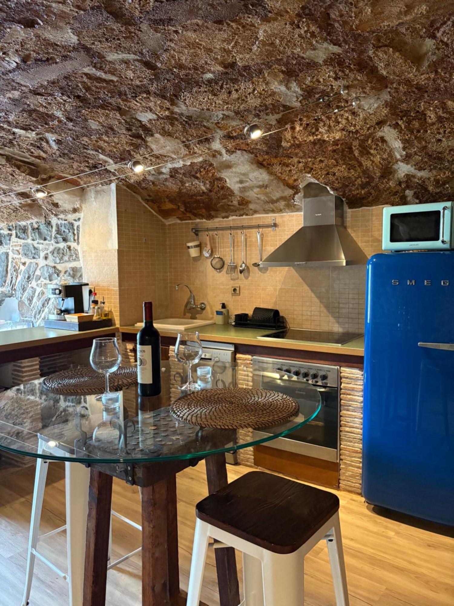Apartment Sant Sebastia Con Jacuzzi, Sauna Y Jardin Moia