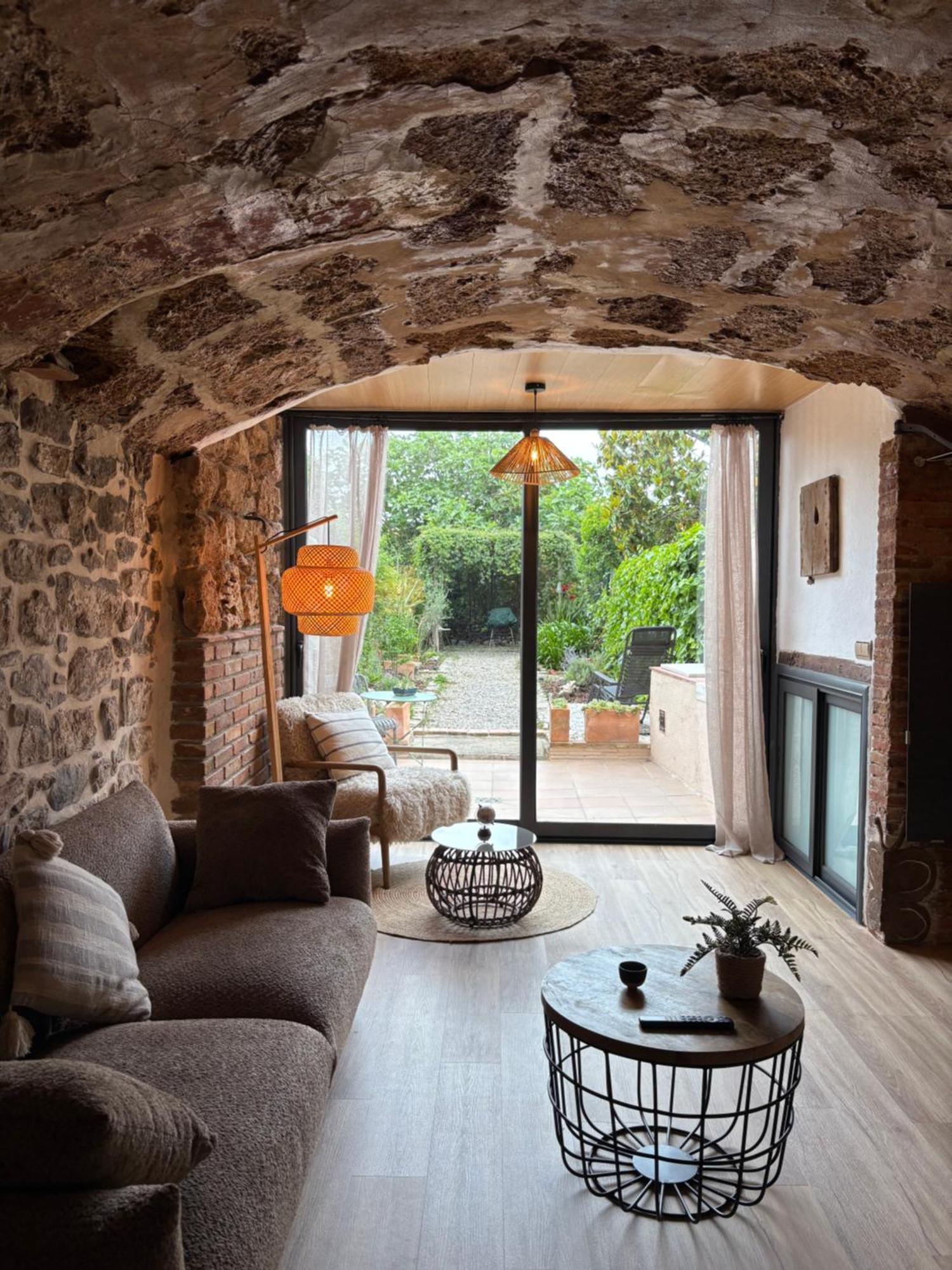 Sant Sebastia Con Jacuzzi, Sauna Y Jardin
